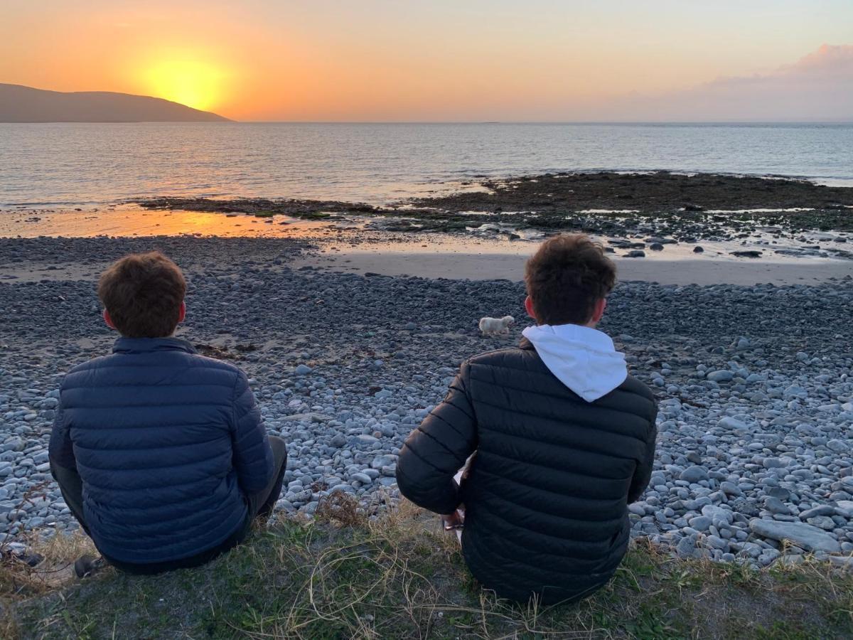 Burren Court Lodge Ballyvaughan Buitenkant foto