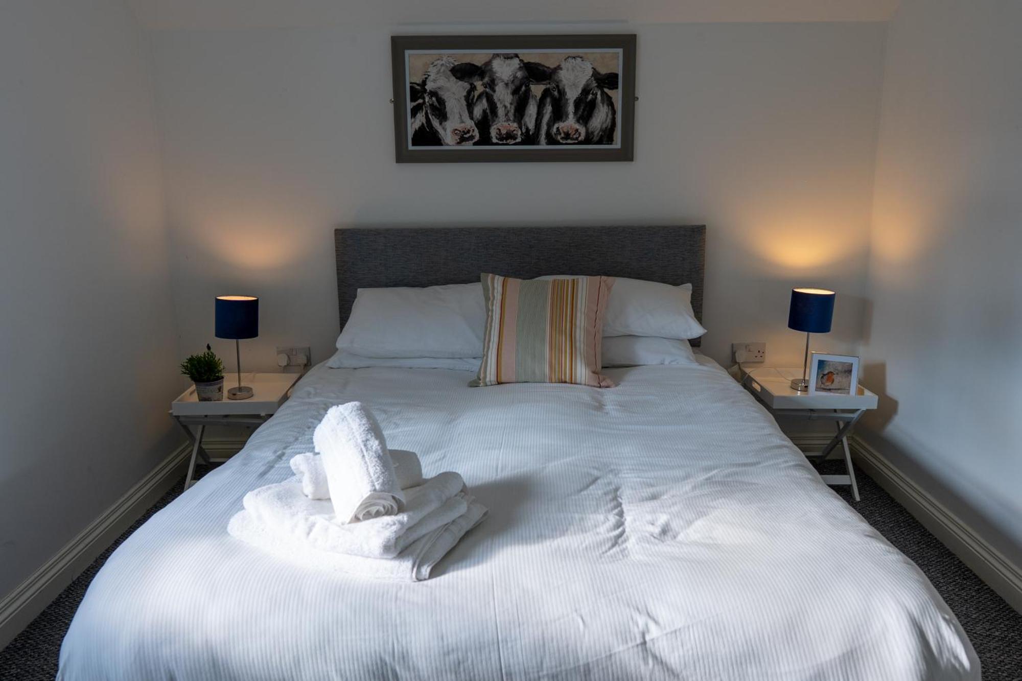 Burren Court Lodge Ballyvaughan Buitenkant foto