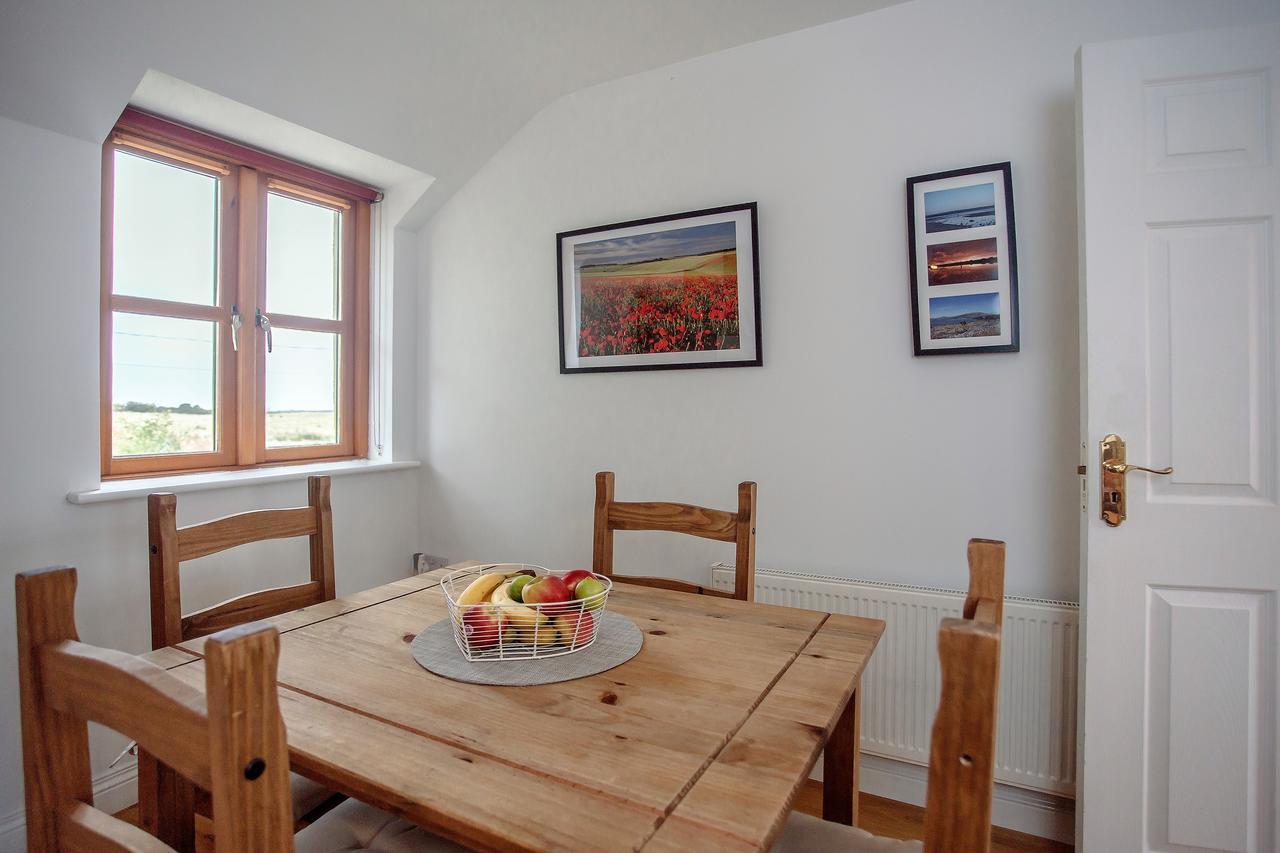 Burren Court Lodge Ballyvaughan Buitenkant foto